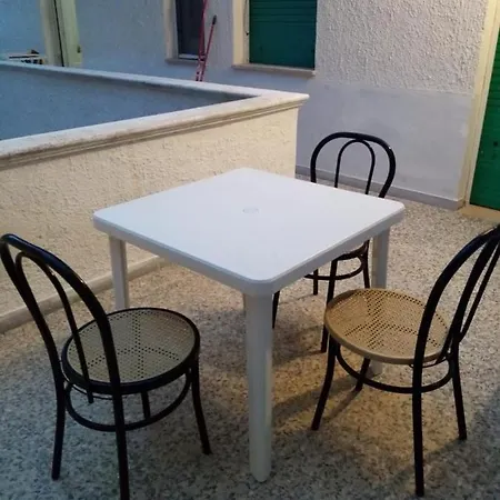 Dimora Storica Fronte Mare Con Terrazzo Privato