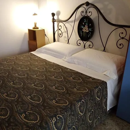 別荘 Dimora Storica Fronte Mare Con Terrazzo Privato トッレ・カンネ
